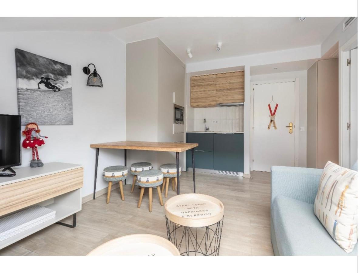Chic Humaralet, Pie De Pistas, Free Parking Apartment Бакейра-Берет Екстериор снимка